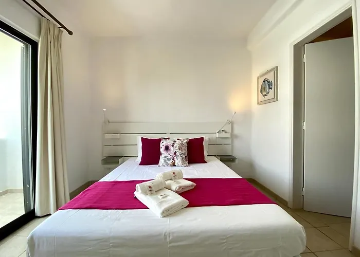 Twins 1 With Pool By Homing * Vilamoura