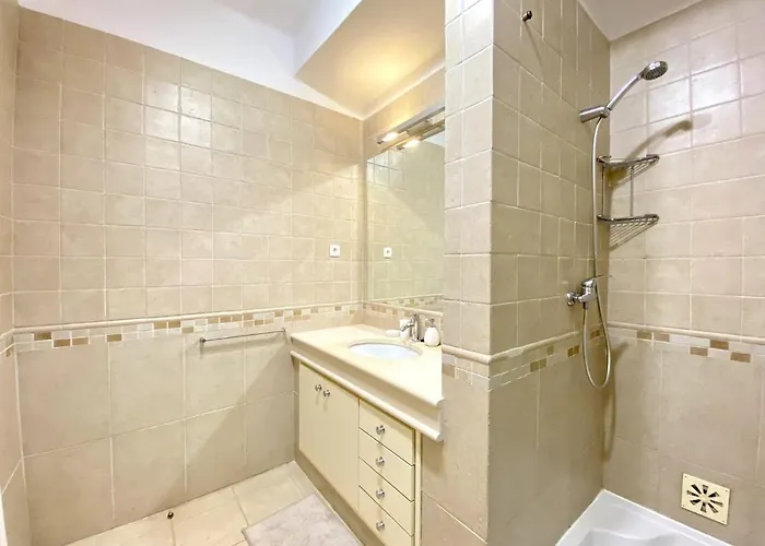 Twins 1 With Pool By Homing