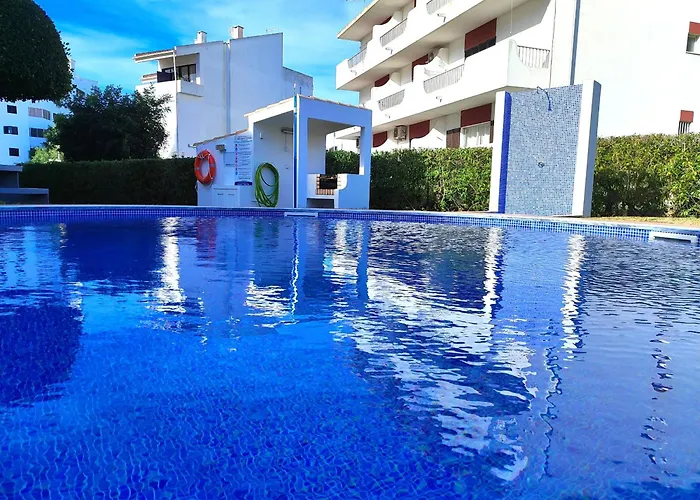 Twins 1 With Pool By Homing