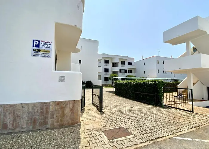 Twins 1 With Pool By Homing *