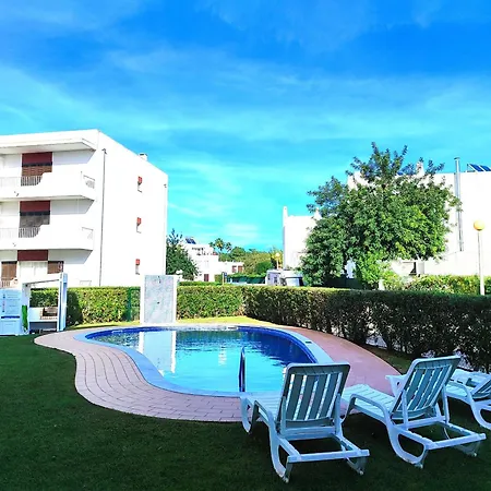 Twins 1 With Pool By Homing Apartamento